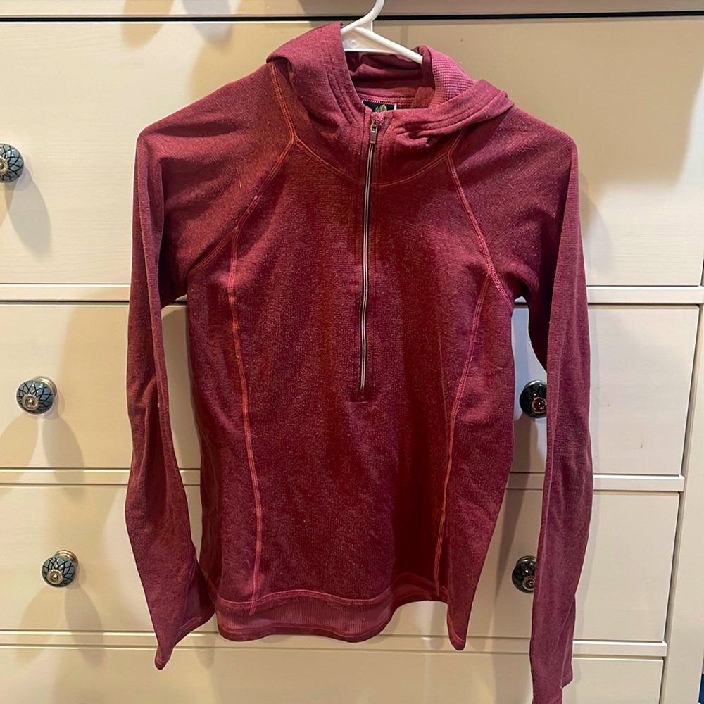 Patagonia womens capilene 1/2 zip base layer hoody